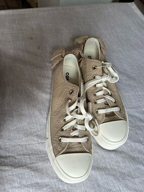 Converse Women's Low Top Sneakers in Beige with White Accents